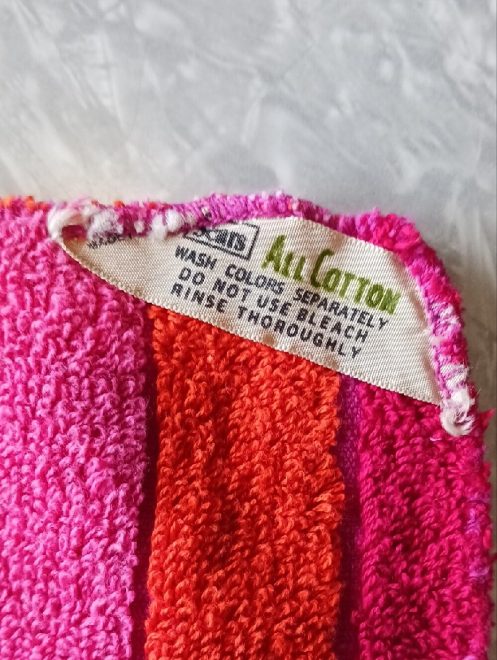 Sears~ 2 Vintage Pink & Orange Towel Sets - Picture 2 of 12